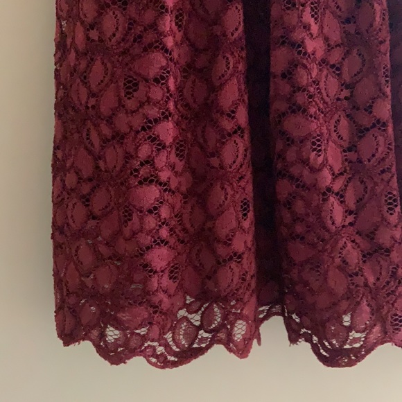 Talula Belgravia Lace Dress in Burgandy - Picture 7 of 7